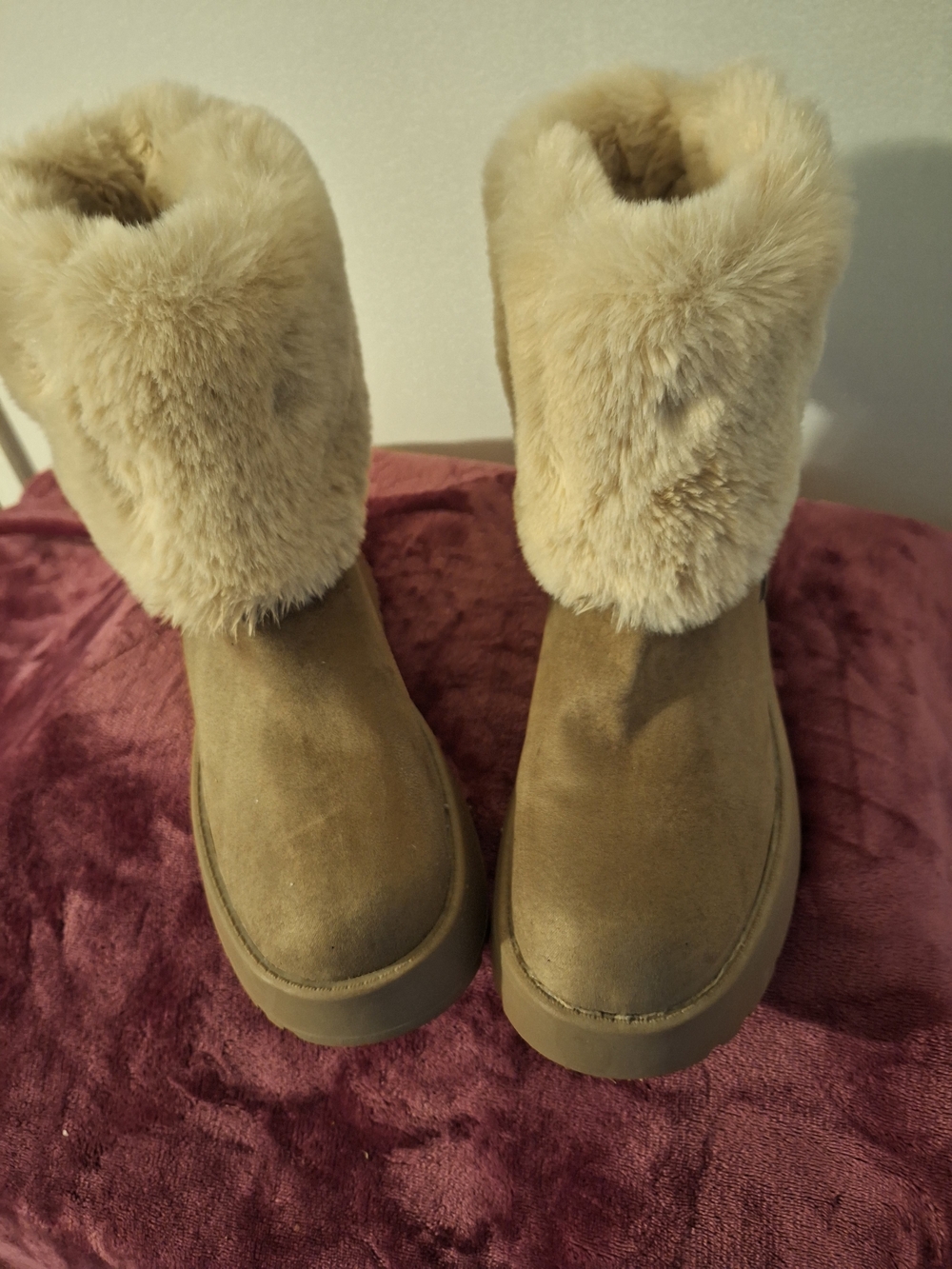GBG BY GUESS-Women's Faux Fur  Ankle Boots - Taupe